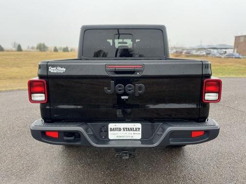 2023 Jeep Gladiator Sport S