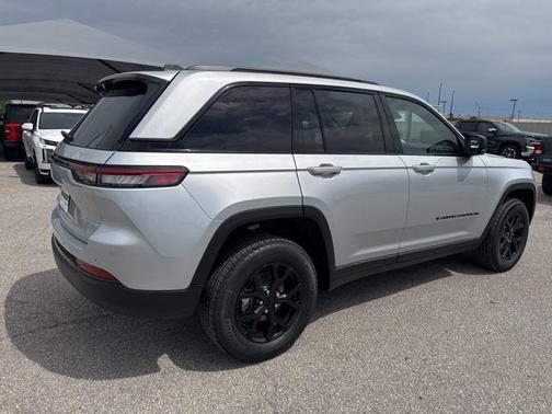 2025 Jeep Grand Cherokee Altitude