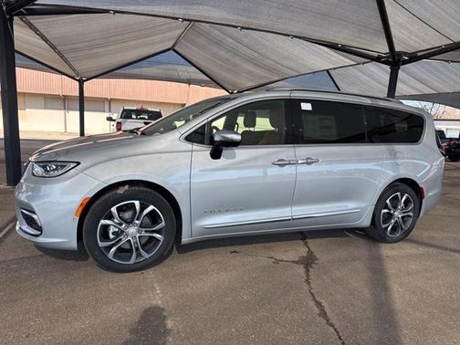 2026 Chrysler Pacifica L