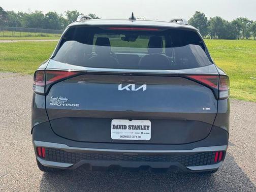 Gravity Gray 2023 Kia Sportage X-Line