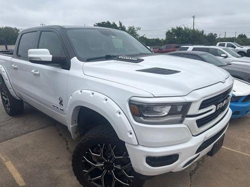 Bright White Clearcoat 2022 RAM 1500 Laramie