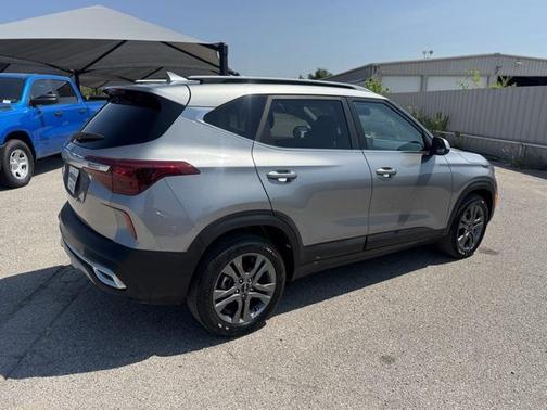 2023 Kia Seltos S