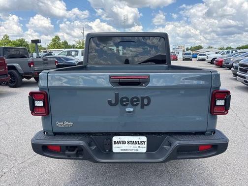 2025 Jeep Gladiator Sport S
