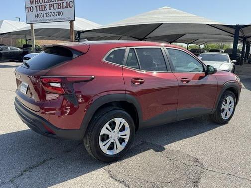 2025 Chevrolet Trax LS