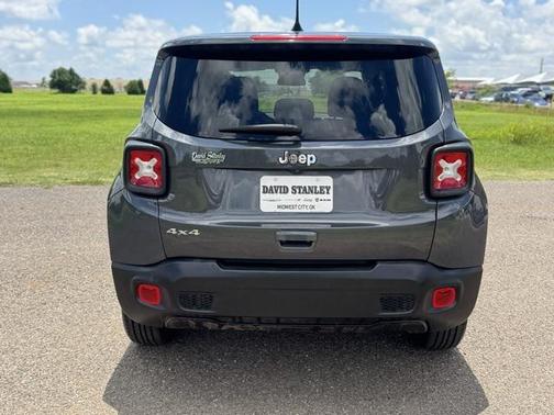 2023 Jeep Renegade Latitude