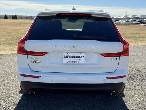 2020 Volvo XC60 T5 Momentum