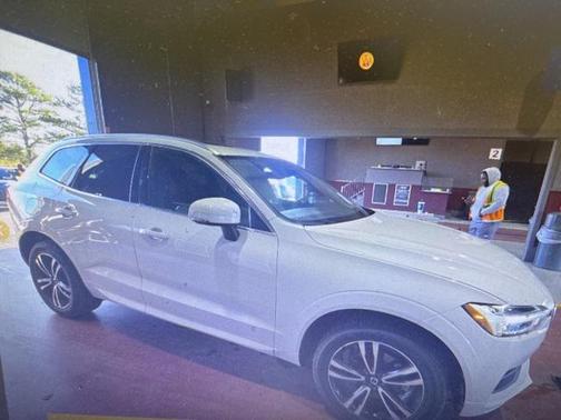 2020 Volvo XC60 T5 Momentum