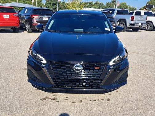 2023 Nissan Altima SR Intelligent AWD