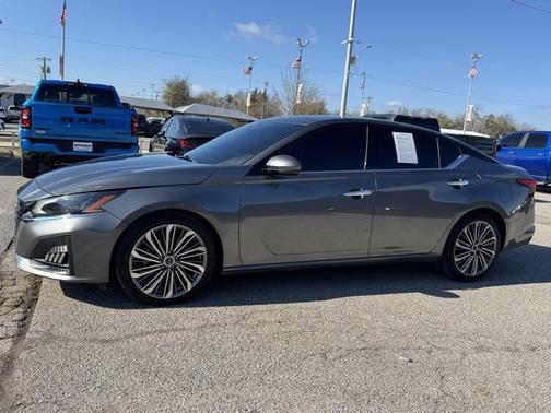 2023 Nissan Altima 2.5 SL