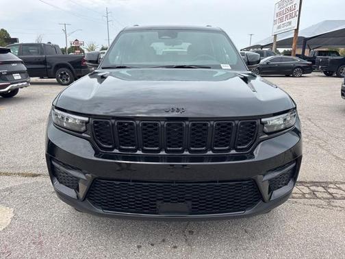 2025 Jeep Grand Cherokee Altitude