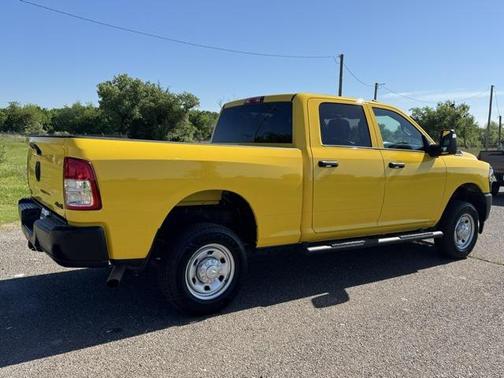 2024 RAM 2500 Tradesman Crew Cab 4x4 6'4' Box