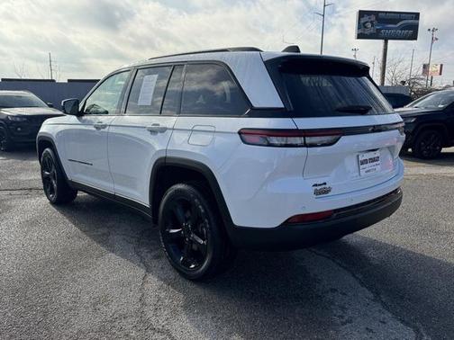 2023 Jeep Grand Cherokee Altitude