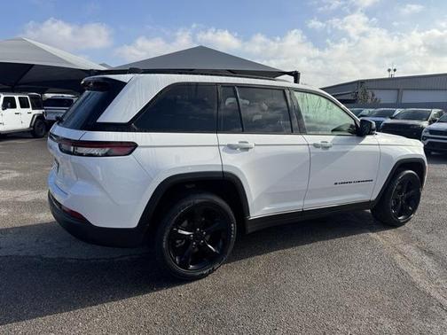 2023 Jeep Grand Cherokee Altitude