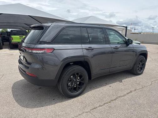 2025 Jeep Grand Cherokee Altitude