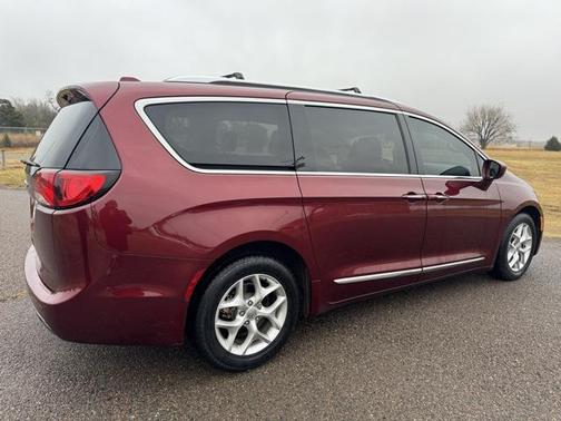 2018 Chrysler Pacifica Touring-L Plus