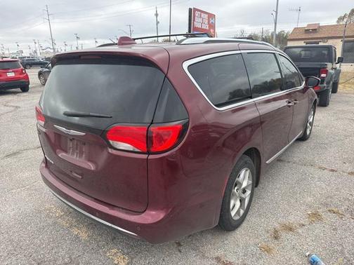 2018 Chrysler Pacifica Touring-L Plus