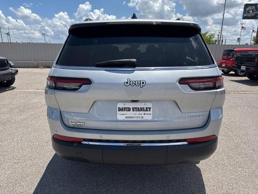 2025 Jeep Grand Cherokee L Laredo