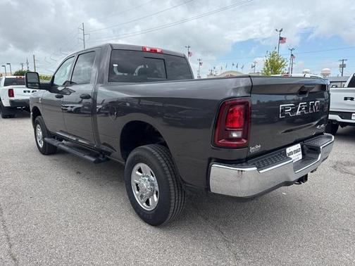 2025 RAM 2500 Tradesman Crew Cab 4x4 6'4' Box