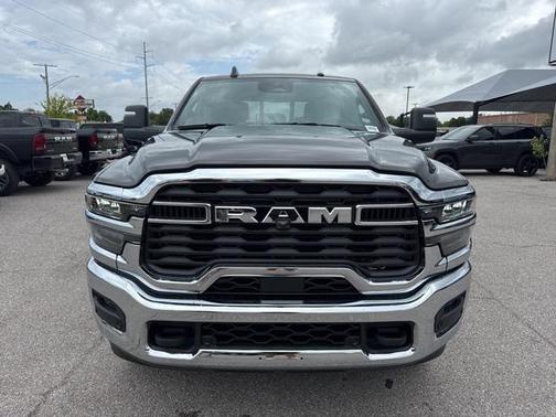 2025 RAM 2500 Tradesman Crew Cab 4x4 6'4' Box