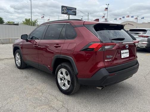 2020 Toyota RAV4 Hybrid XLE