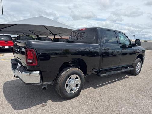 2025 RAM 2500 Tradesman Crew Cab 4x4 6'4' Box