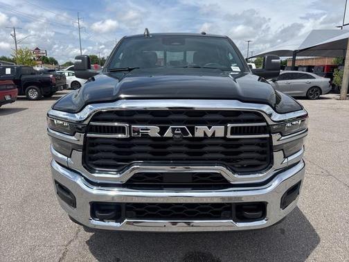 2025 RAM 2500 Tradesman Crew Cab 4x4 6'4' Box
