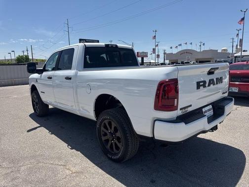 2025 RAM 2500 Big Horn Crew Cab 4x4 6'4' Box