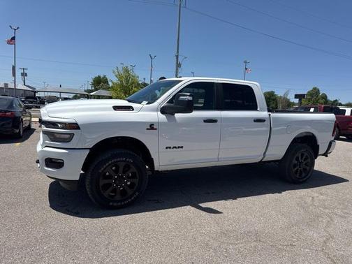 2025 RAM 2500 Big Horn Crew Cab 4x4 6'4' Box
