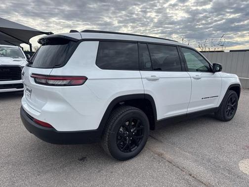 2025 Jeep Grand Cherokee L Altitude