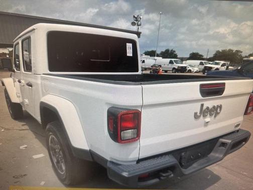 2023 Jeep Gladiator Overland