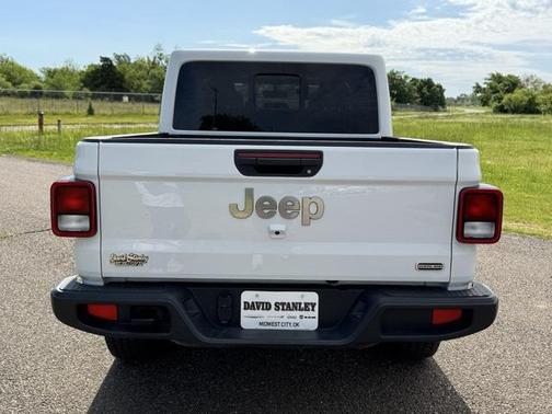 2023 Jeep Gladiator Overland