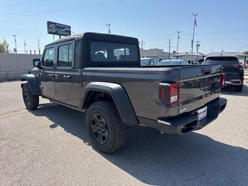 2025 Jeep Gladiator Sport