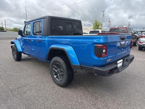 2025 Jeep Gladiator Sport S