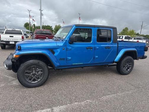 2025 Jeep Gladiator Sport S