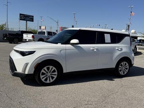 2024 Kia Soul LX