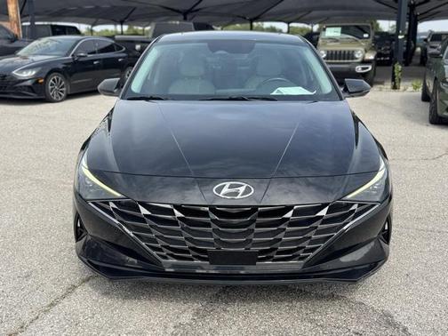 2021 Hyundai ELANTRA Limited
