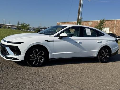 2025 Hyundai SONATA SEL