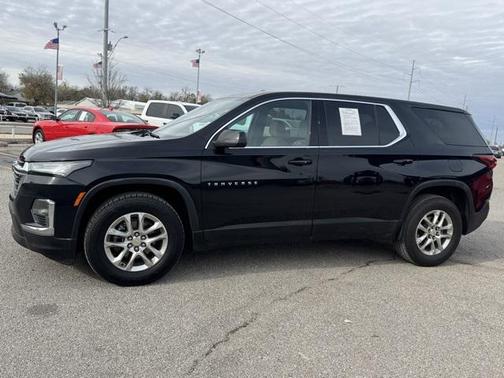2023 Chevrolet Traverse LS