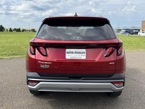 2025 Hyundai TUCSON SEL