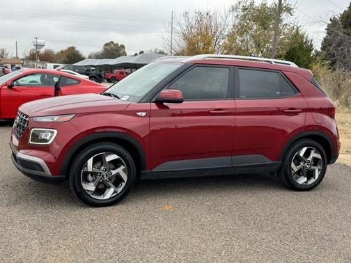 2024 Hyundai VENUE Limited