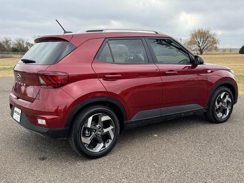 2024 Hyundai VENUE Limited