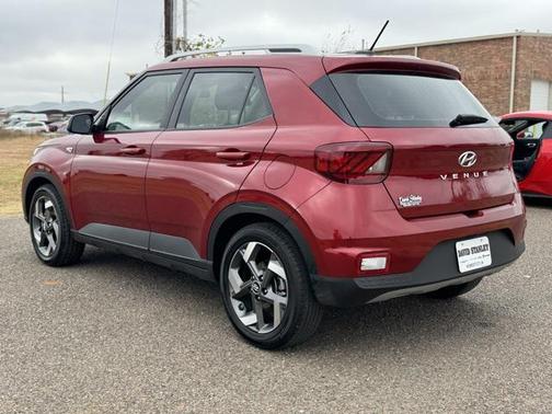 2024 Hyundai VENUE Limited