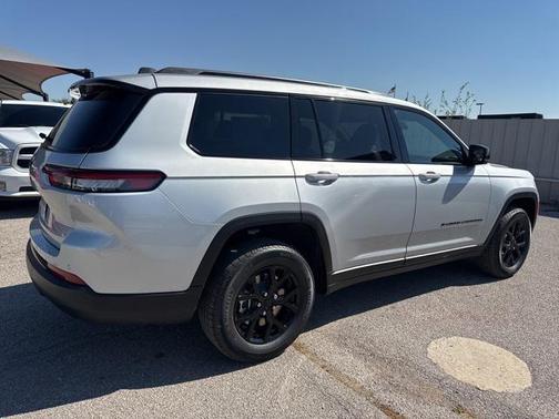 2025 Jeep Grand Cherokee L Altitude