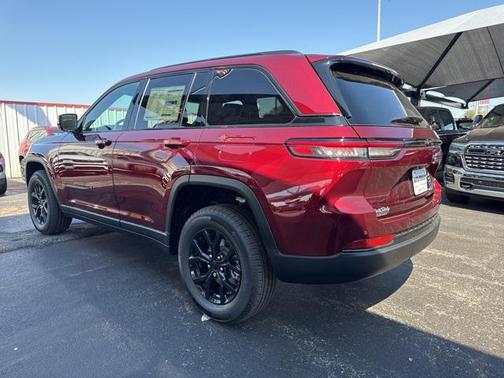 2025 Jeep Grand Cherokee Altitude