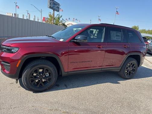 2025 Jeep Grand Cherokee Altitude