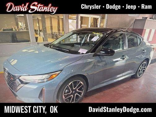 Atlantic Gray Metallic/Super Black 2025 Nissan Sentra SR