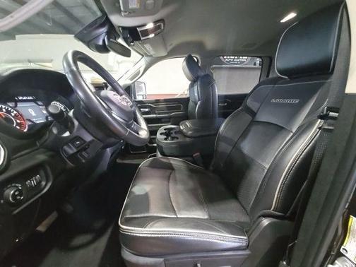 2024 RAM 2500 Laramie Crew Cab 4x4 6'4' Box