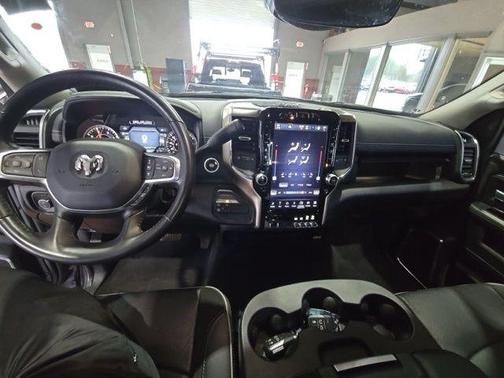 2024 RAM 2500 Laramie Crew Cab 4x4 6'4' Box