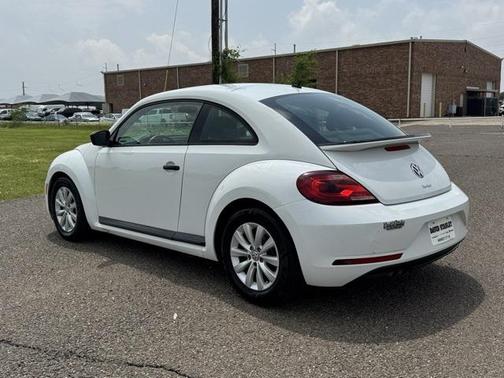 2018 Volkswagen Beetle 2.0T S