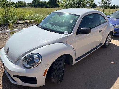 2018 Volkswagen Beetle 2.0T S
